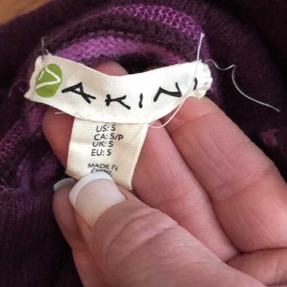 Sweater - Picture 3 of 4